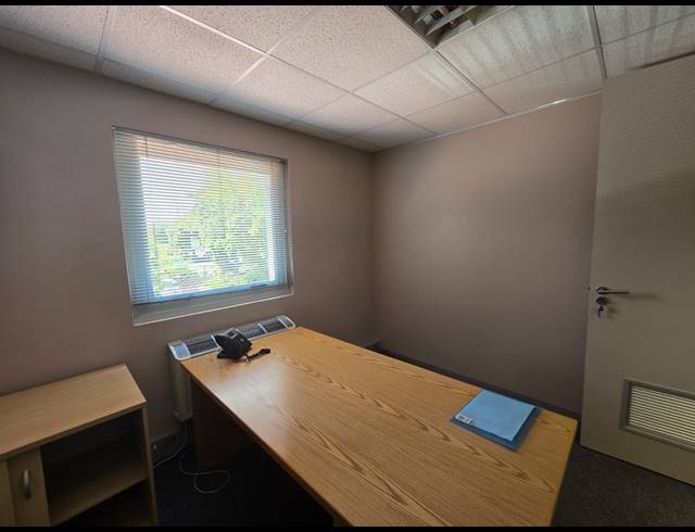 422M² OFFICE TO LET IN TYGER VALLEY